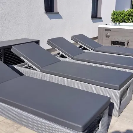 Bartol Luxury Krk Croatia, With Own Hot Tub - Whirlpool *