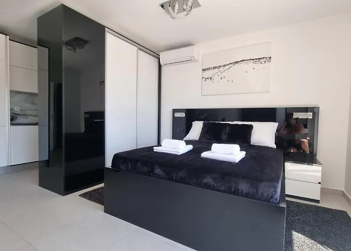 Bartol Luxury Krk Croatia, With Own Hot Tub - Whirlpool *
