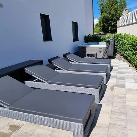 Bartol Luxury Krk Croatia, With Own Hot Tub - Whirlpool Apartamento Krk Town