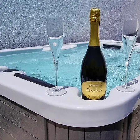 Apartman Bartol Luxury Krk Croatia, With Own Hot Tub - Whirlpool Krk Town
