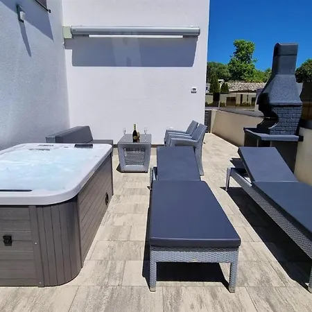 Bartol Luxury Krk Croatia, With Own Hot Tub - Whirlpool Apartman
