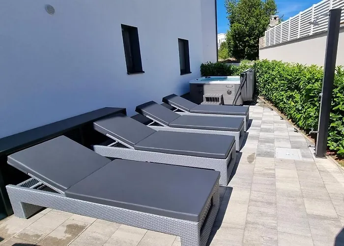 Bartol Luxury Krk Croatia, With Own Hot Tub - Whirlpool アパート クルク