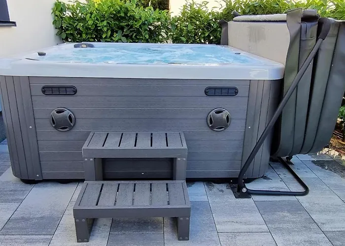 Bartol Luxury Krk Croatia, With Own Hot Tub - Whirlpool アパート *